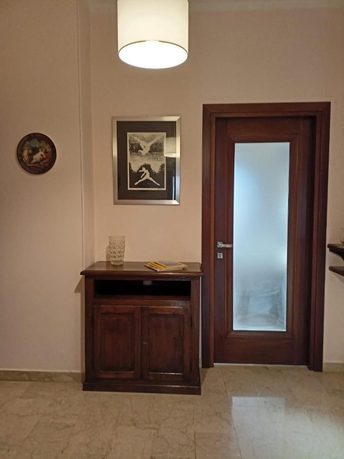 Casa Caty Lägenhet Pinerolo Exteriör bild