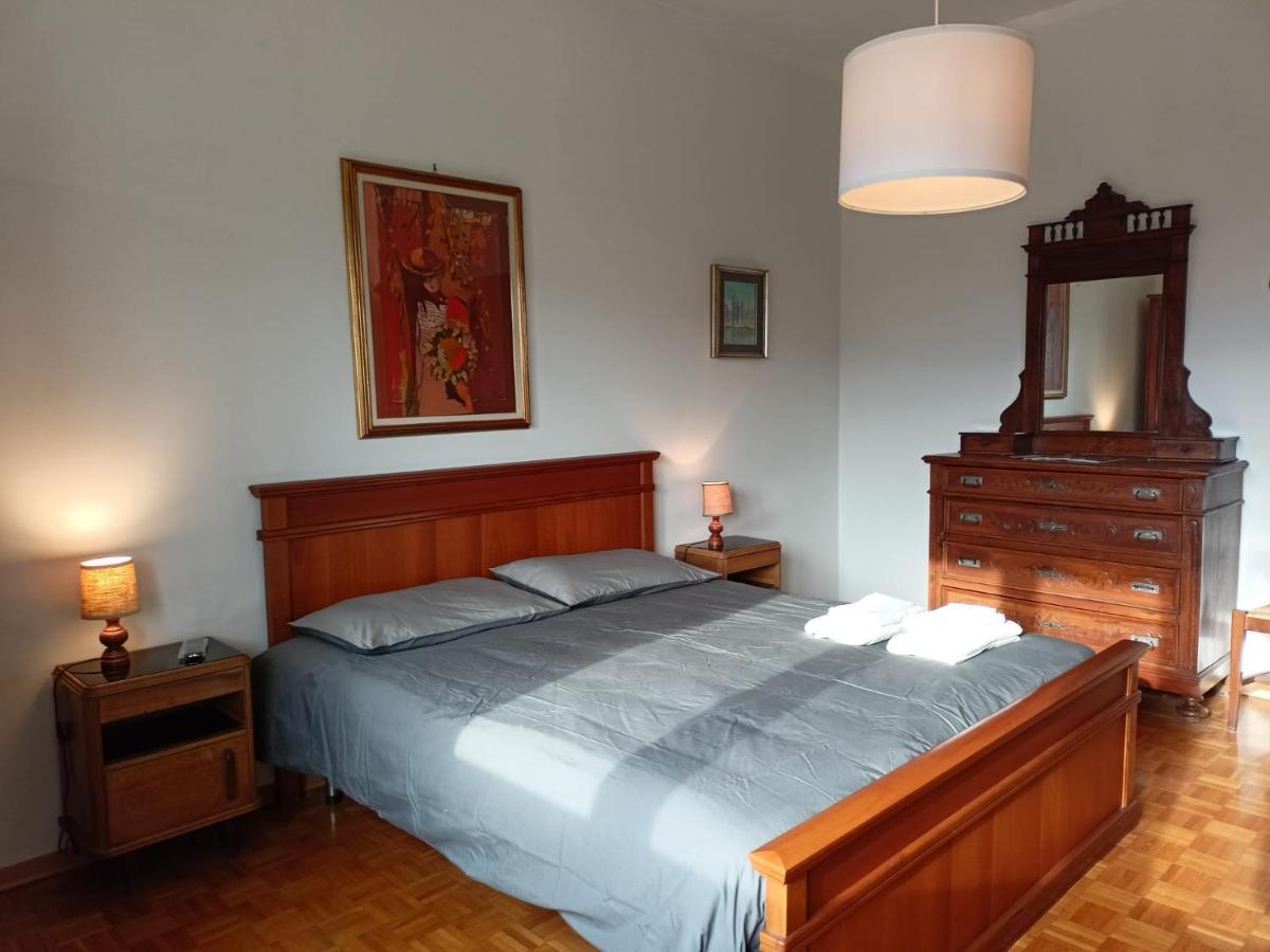 Casa Caty Lägenhet Pinerolo Exteriör bild