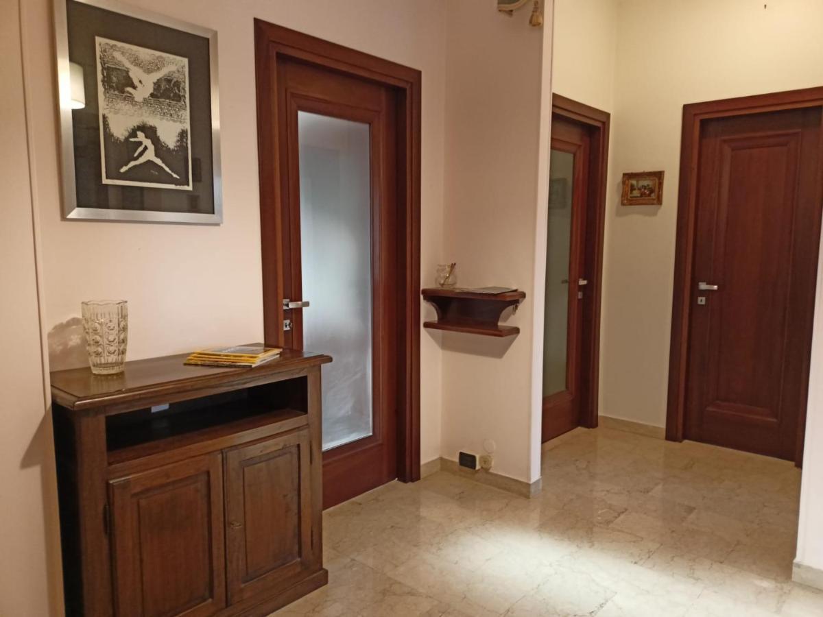 Casa Caty Lägenhet Pinerolo Exteriör bild