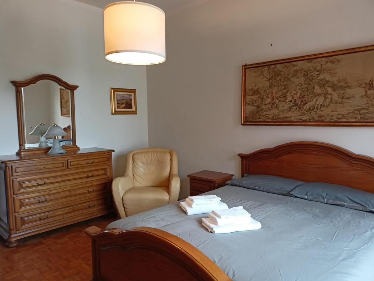 Casa Caty Lägenhet Pinerolo Exteriör bild